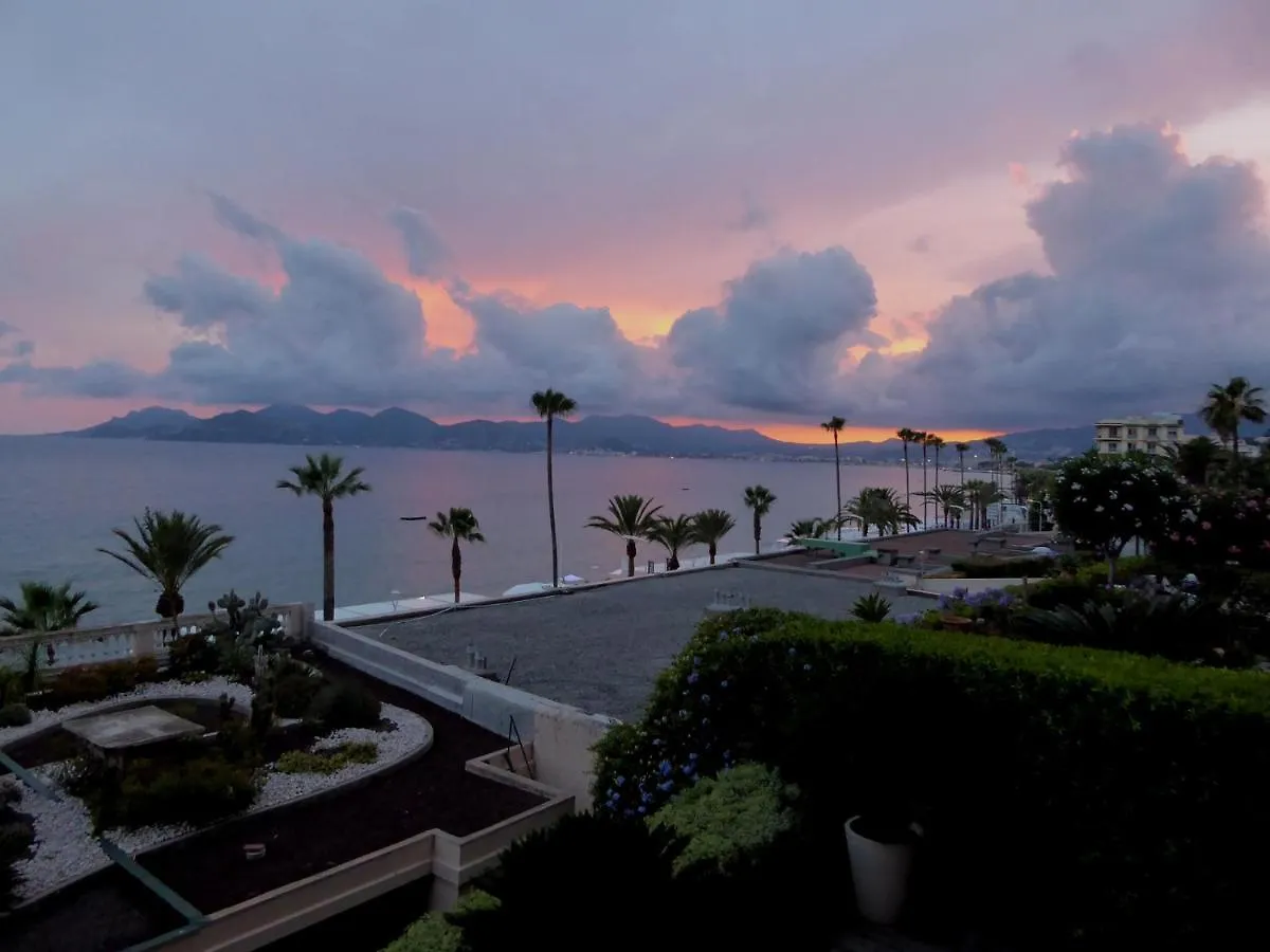 Residence Saint Remy 2 Cannes Apartment